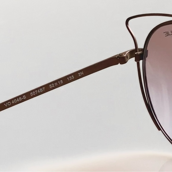 Vogue Cat-Eye Phantos Sunglasses w/Case- Violet Gradient  Lens Brown Metal Frame - Picture 3 of 5